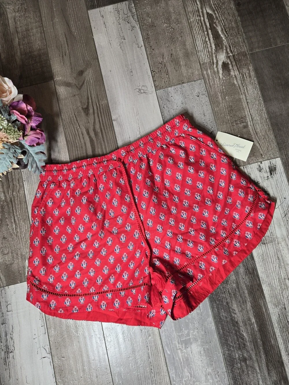 NWT Universal Thread High‑Rise Printed Pull‑On Shorts – Women’s Medium